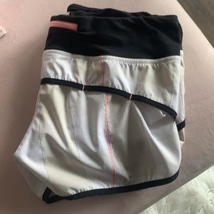 Never worn lululemon shorts